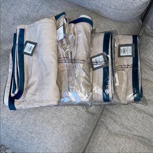 Set of 4 curtains